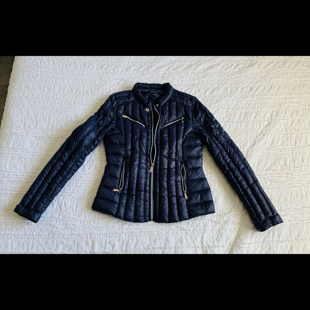 Packable puff jacket .